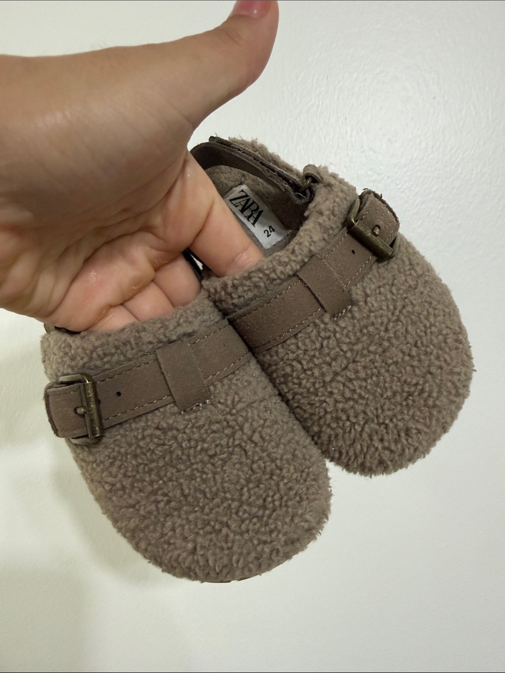 Zara Brown Sherpa Buckle Clogs - Picture 3 of 13